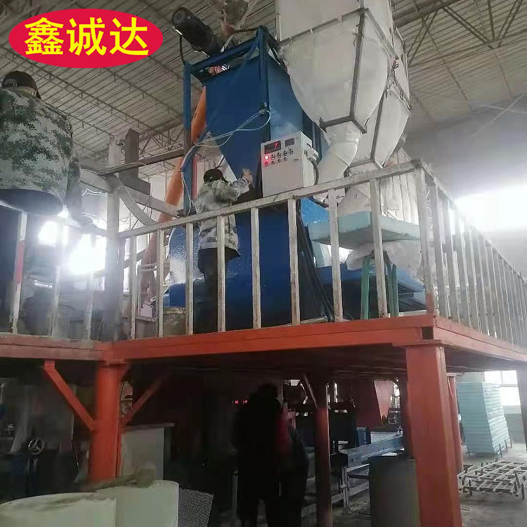 鑫诚达免拆结构一体化板生产线 复合保温板设备 免费提供技术
