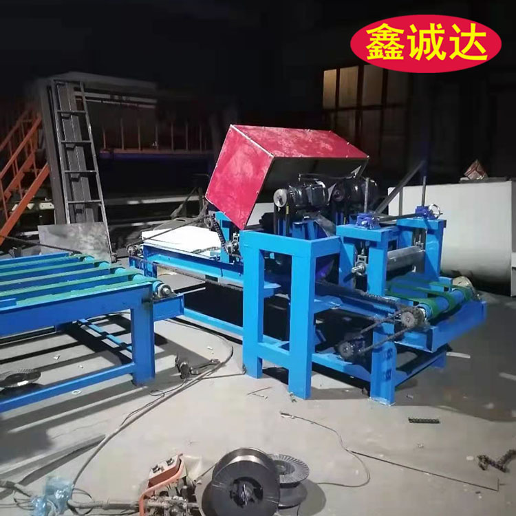 鑫诚达免拆结构一体化板生产线 fs复合建筑一体板设备 行情