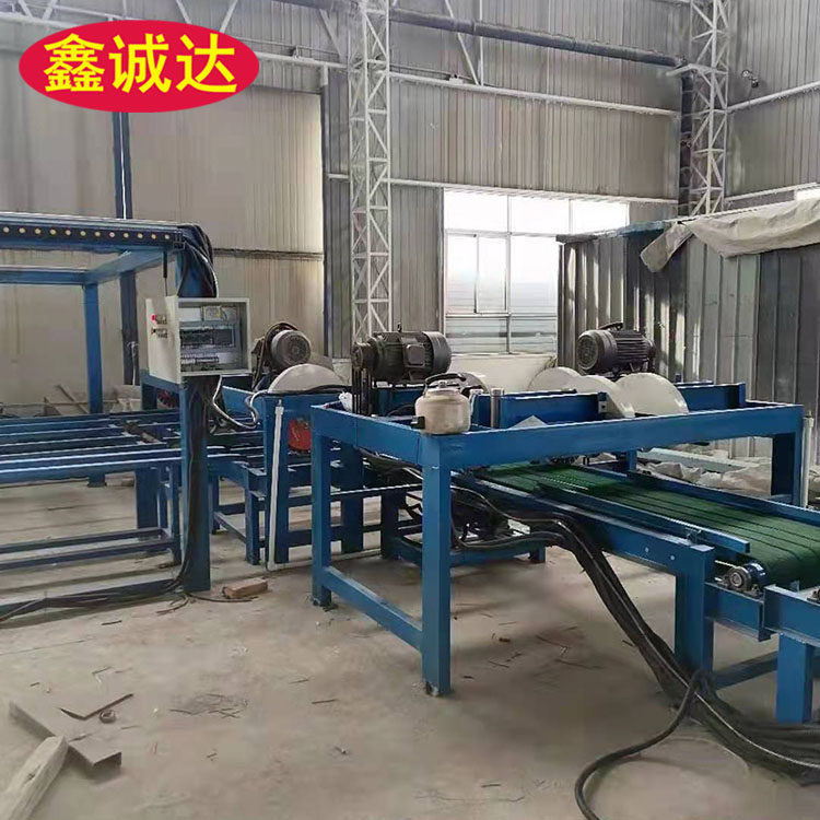 鑫诚达保温结构一体化板材生产设备 外模板机械设备 免费安装调试