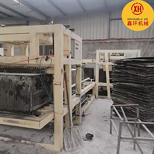 新疆喀什 宁津鑫环水泥基防火匀质板设备全自动制扳机 码板机 码垛机