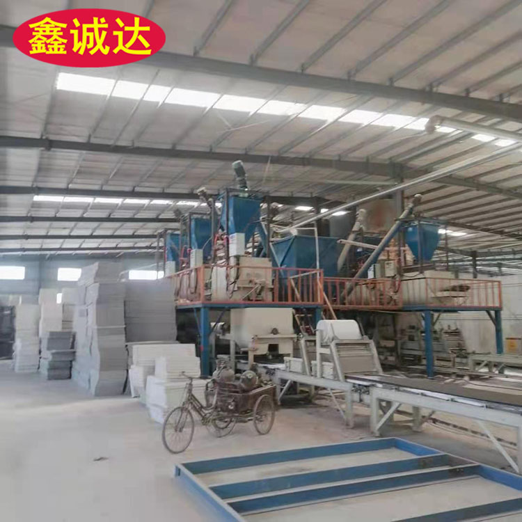 鑫诚达一体复合板生产线 fs免拆外模板设备 生产流程