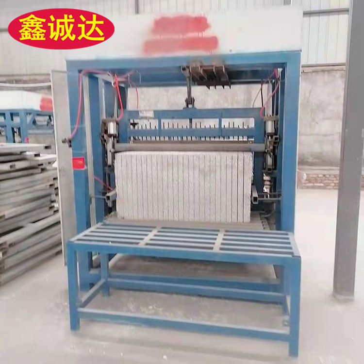 鑫诚达水泥基模箱匀质板设备生产线视频