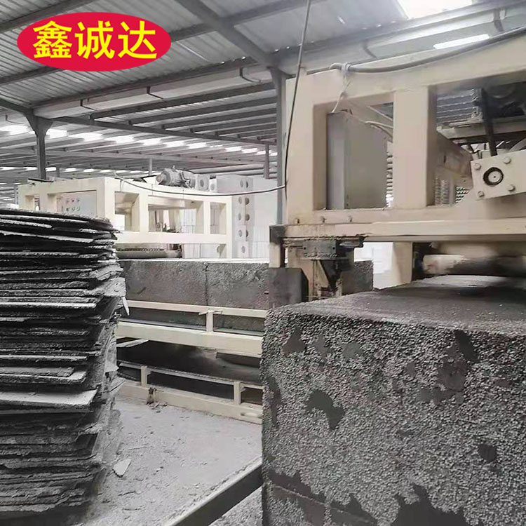 鑫诚达水泥基匀质聚苯板设备免费提供技术