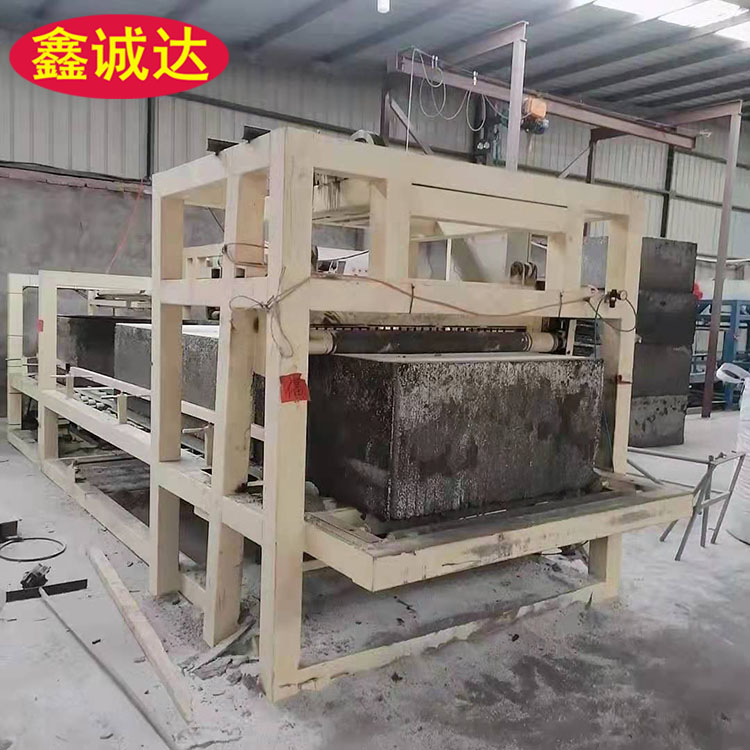 鑫诚达轻质水泥基匀质板设备视频