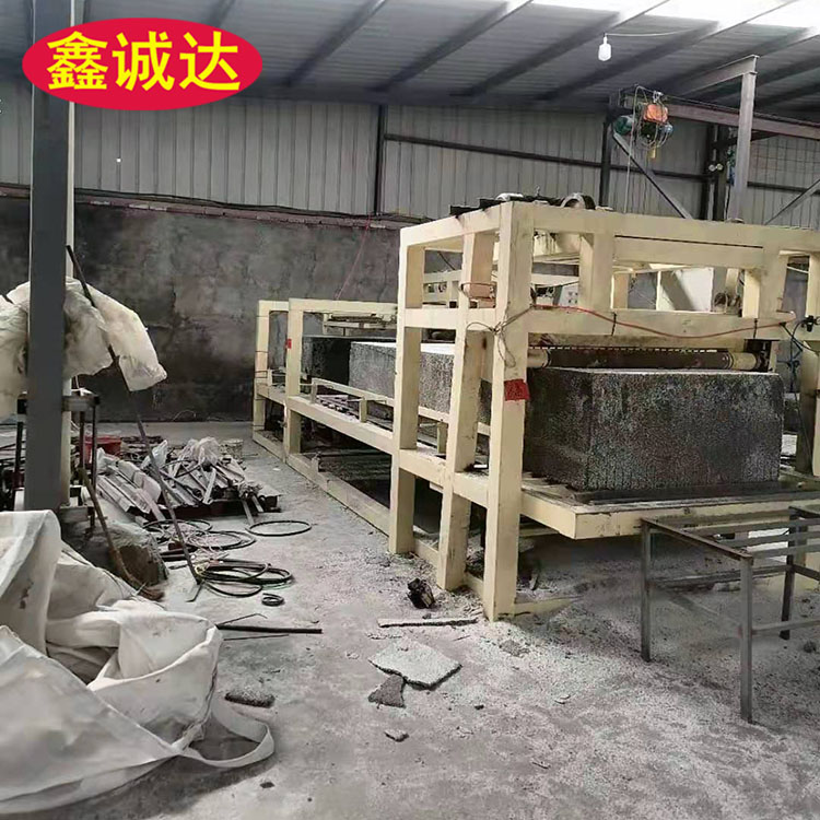 鑫诚达匀质颗粒聚苯板设备供应商