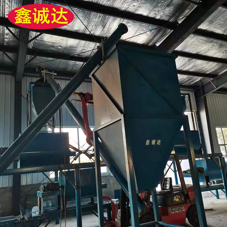 鑫诚达砂浆水泥防火岩棉复合保温板设备免费安装调试