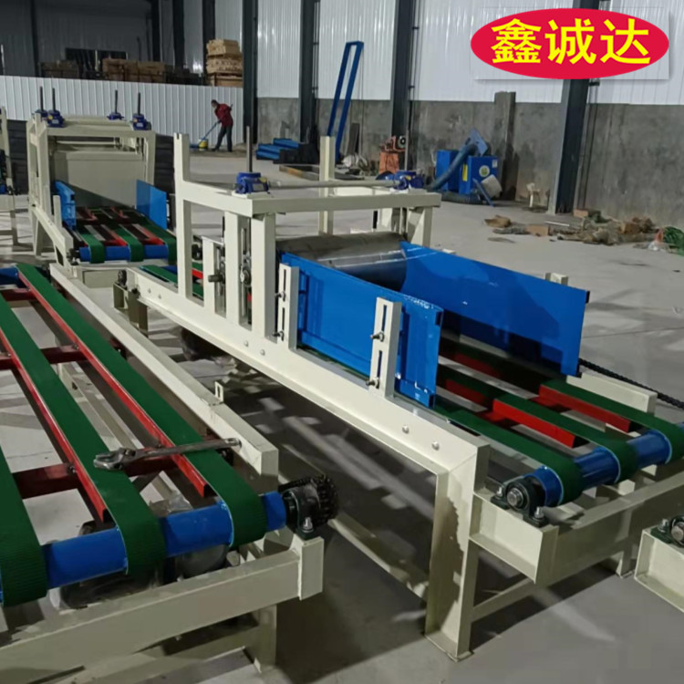 鑫诚达水泥砂浆抹面免拆一体化复合模板设备图片
