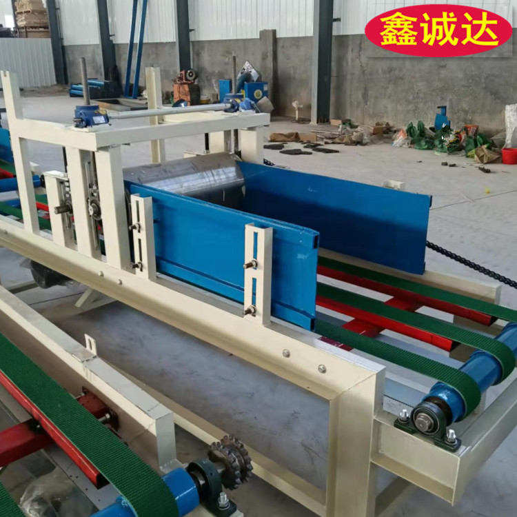 鑫诚达水泥砂浆抹面免拆一体化复合模板设备行情