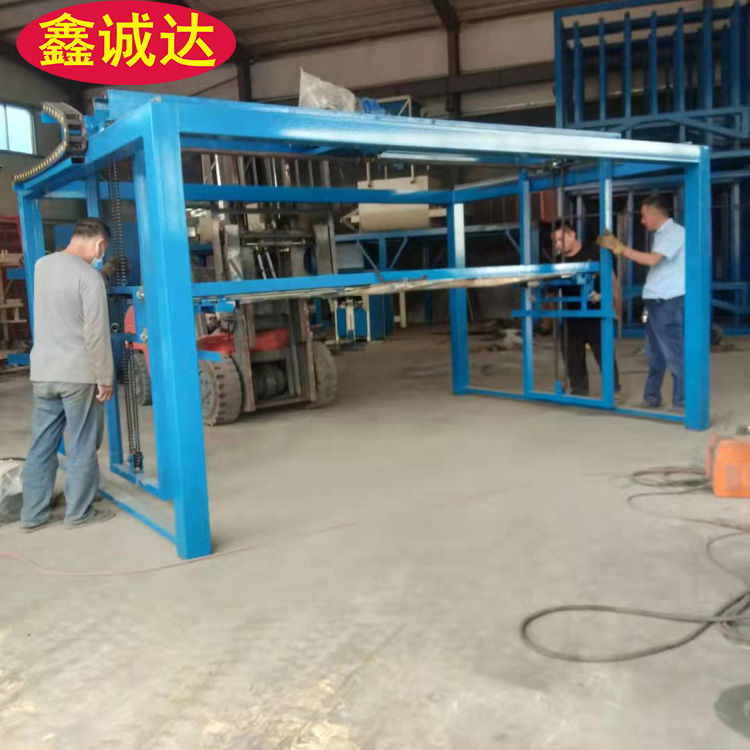 鑫诚达岩棉水泥砂浆复合板生产设备图片