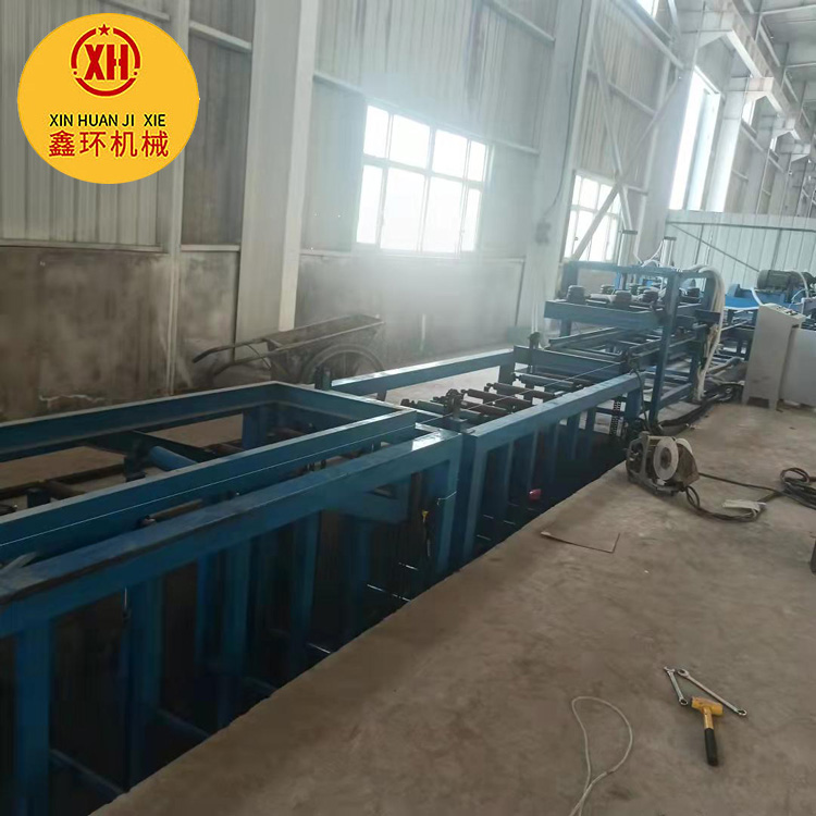 新品复合保温外模板生产设备各种功能的使用