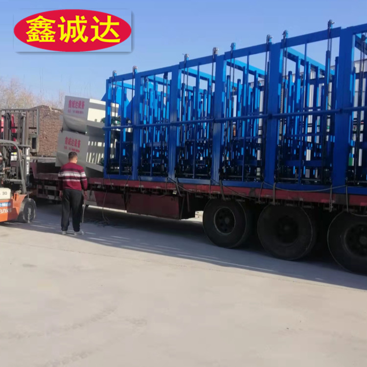鑫诚达水泥砂浆抹面免拆一体化复合模板设备施工流程
