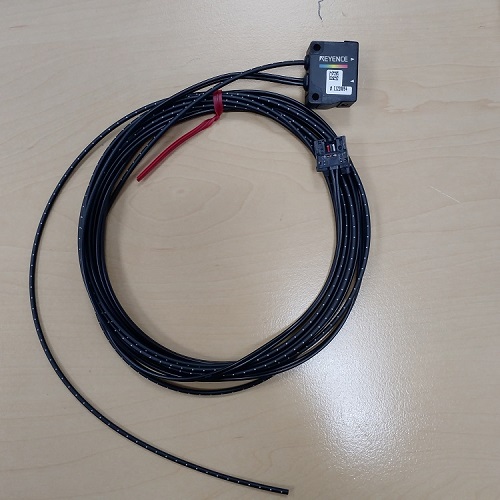 KEYENCE，KEYENCE光电开关PR-FB15C3PL