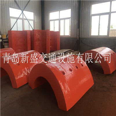 青岛新盛包邮弧形桥梁复合材料防撞块.jpg