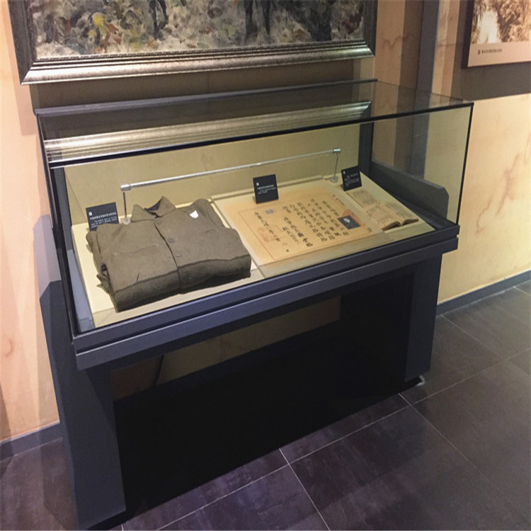 display cabinet 95.jpg