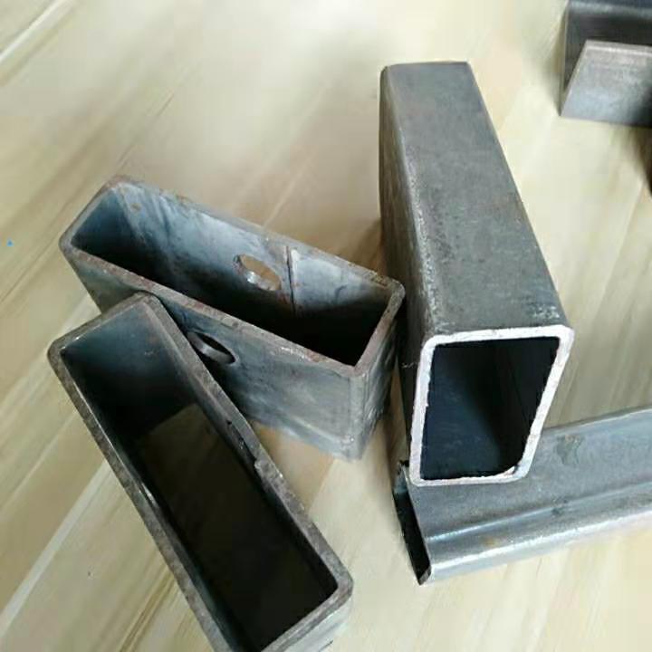 钢管冲断.jpg