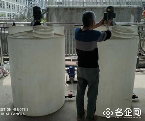 污水处理环保1000升圆柱形加药箱生产厂家